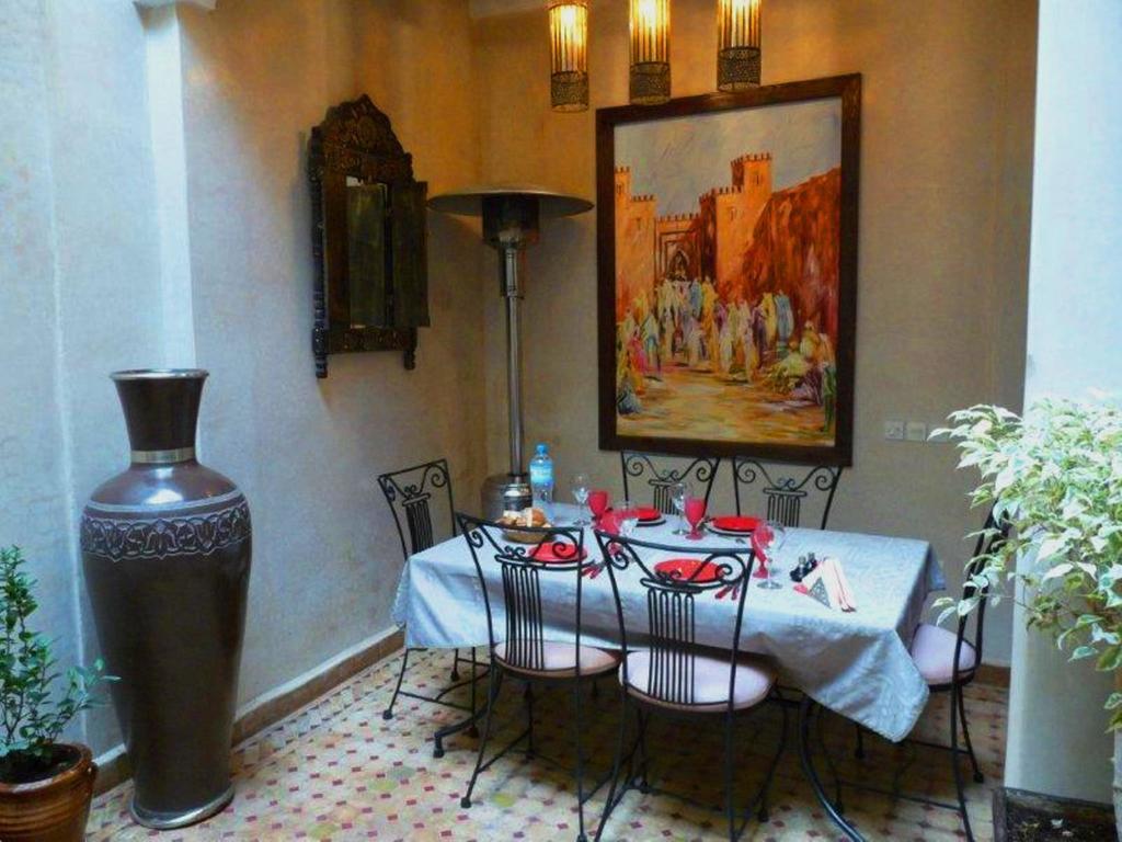 马拉喀什达尔阿提卡摩洛哥传统住宅住宿加早餐旅馆 外观 照片